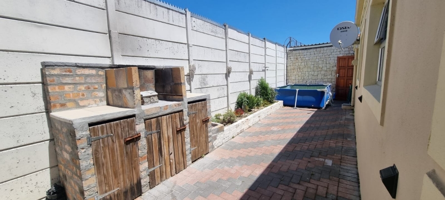 3 Bedroom Property for Sale in Northpine Western Cape